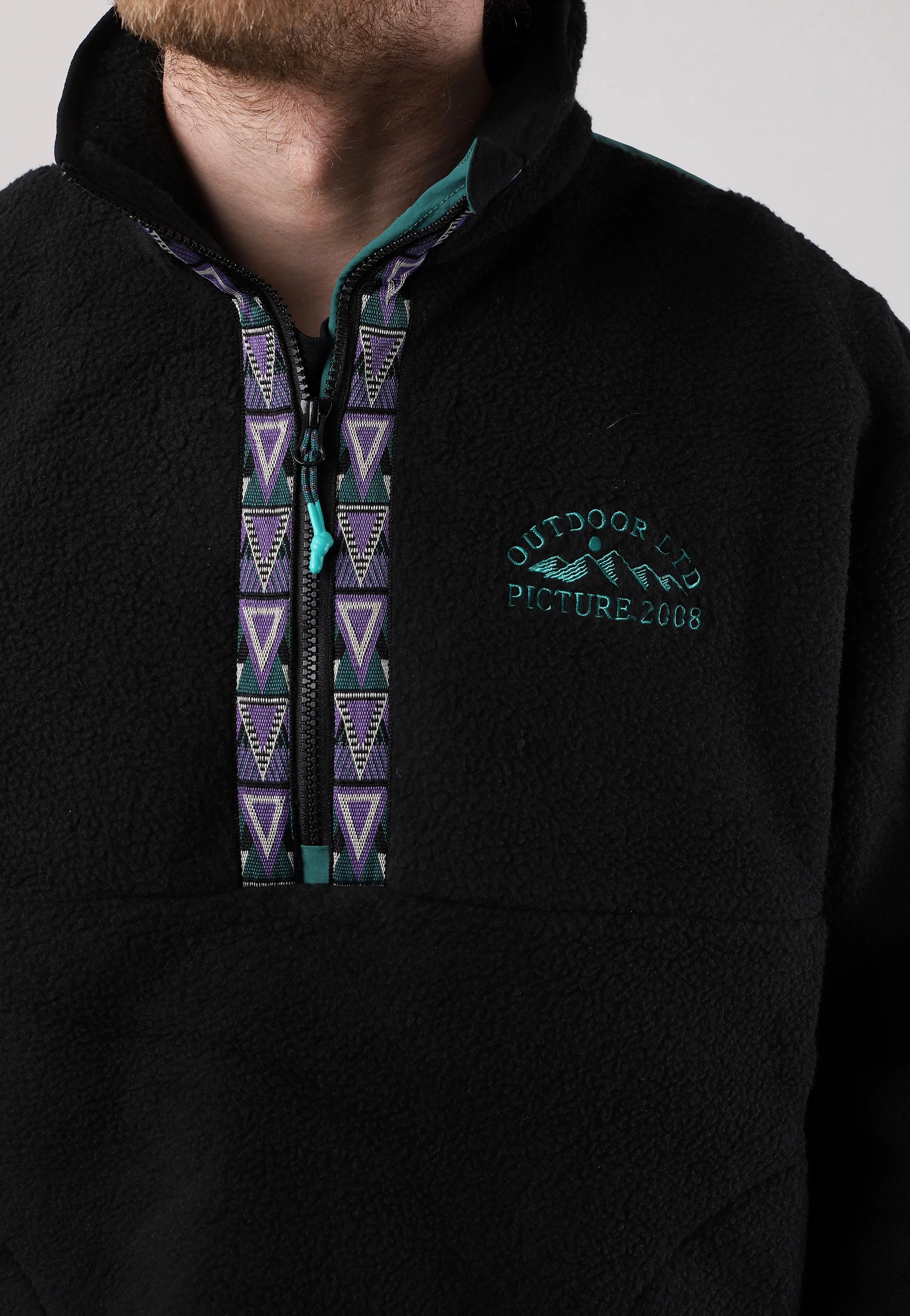 Gamvik 1/4 Zip Pullover in Black and Bayberry Photo