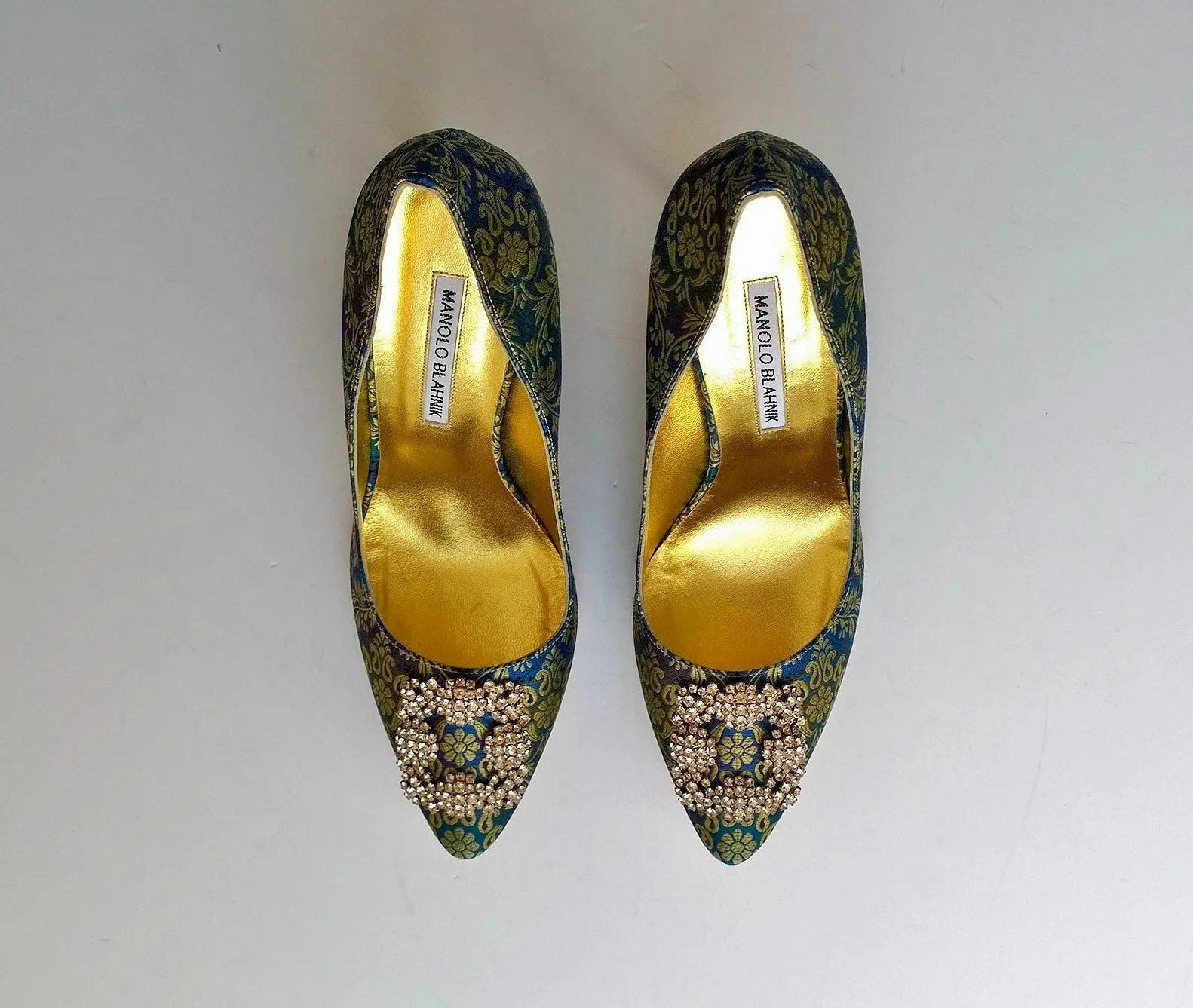 Manolo Blahnik Brocade Hangisi Heels 105 Strass Buckle Shoes Brand New in Box