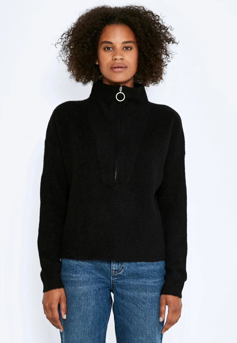 Newalice High Neck Black Pullover by Noisy May