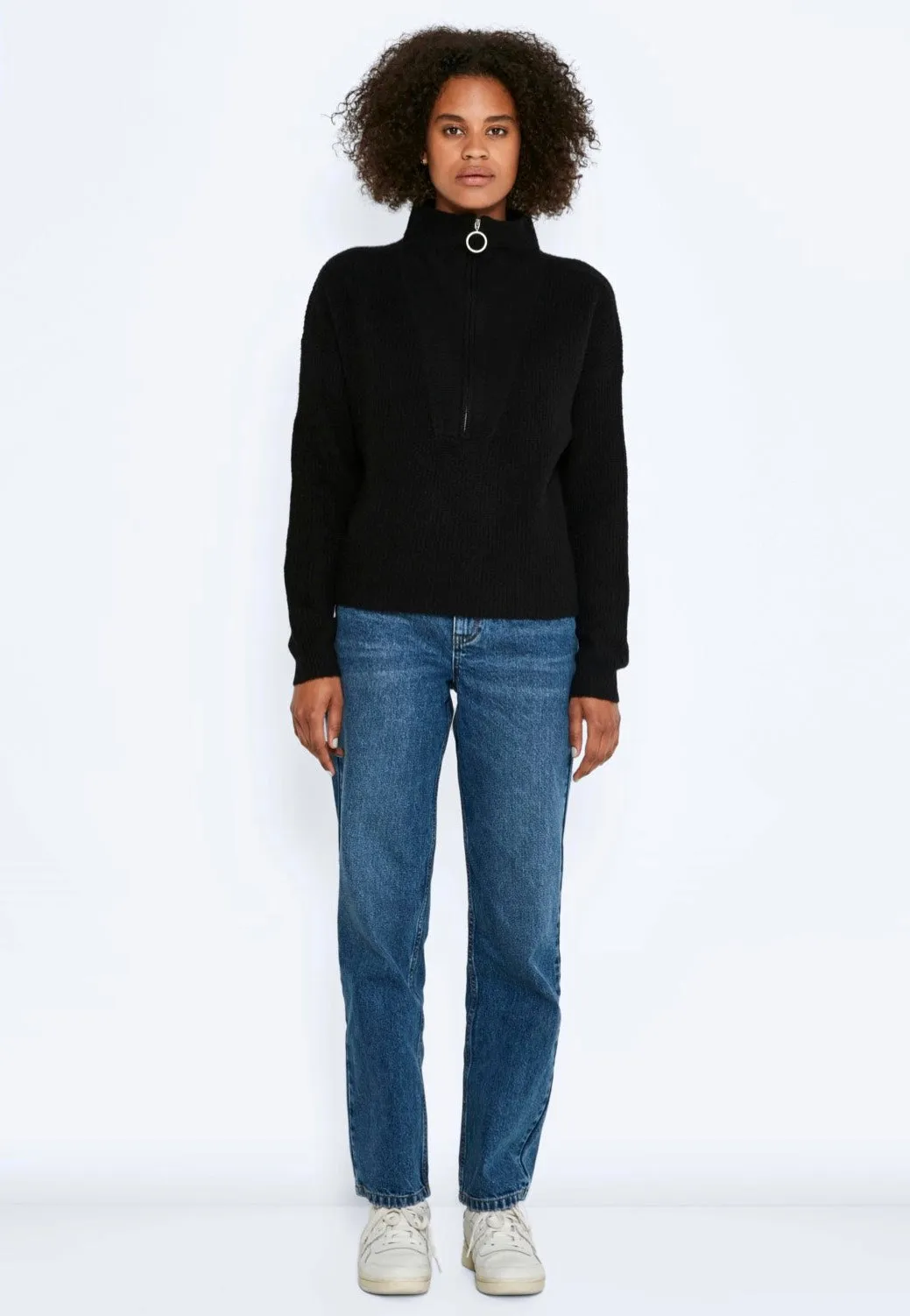 Newalice High Neck Black Pullover by Noisy May