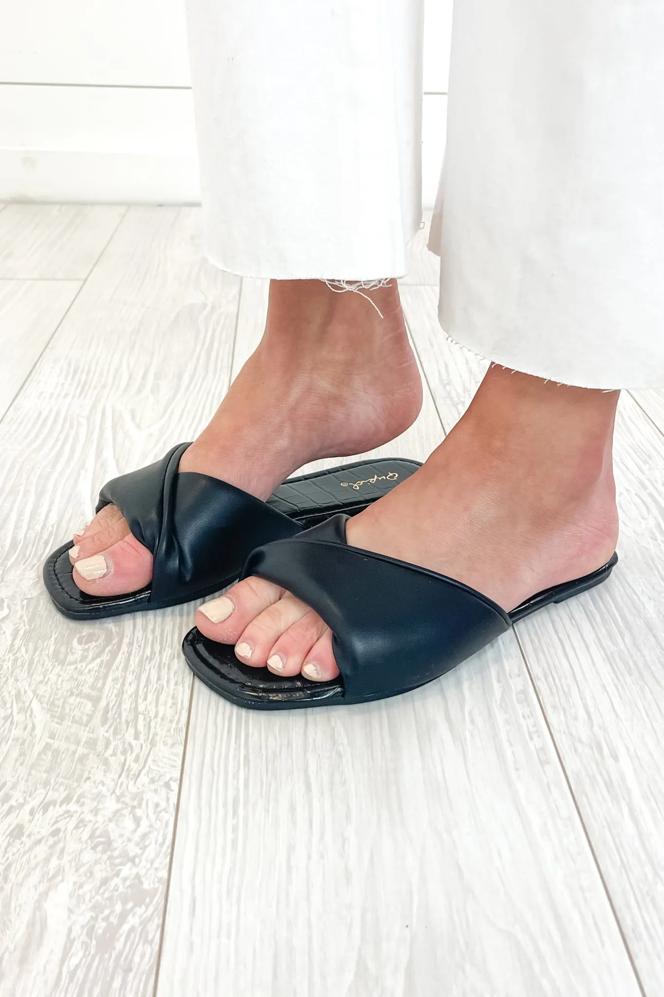 Sammy Sandals - Stylish Sandals for Men and Women