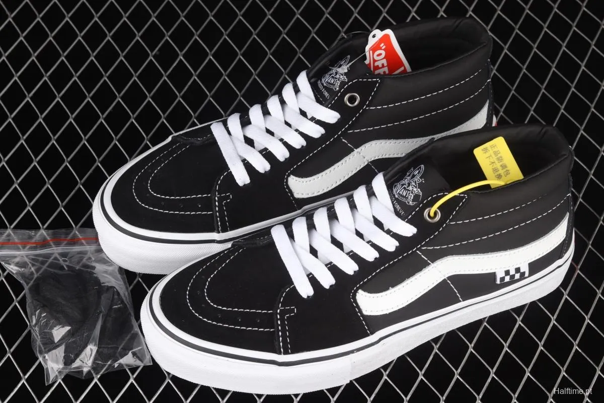 Vans Black and White Suede SK8-Mid Skateboard Shoes